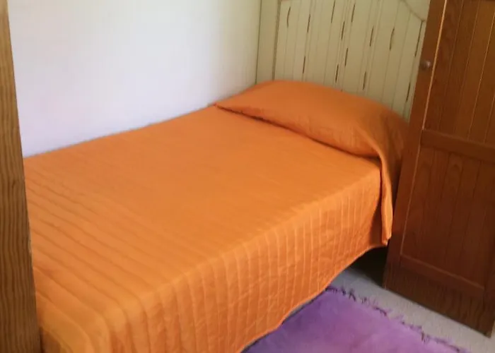 Vivenda Azevedo בית הארחה נאזרה