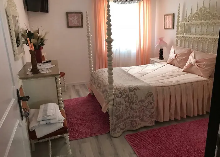 Vivenda Azevedo בית הארחה נאזרה